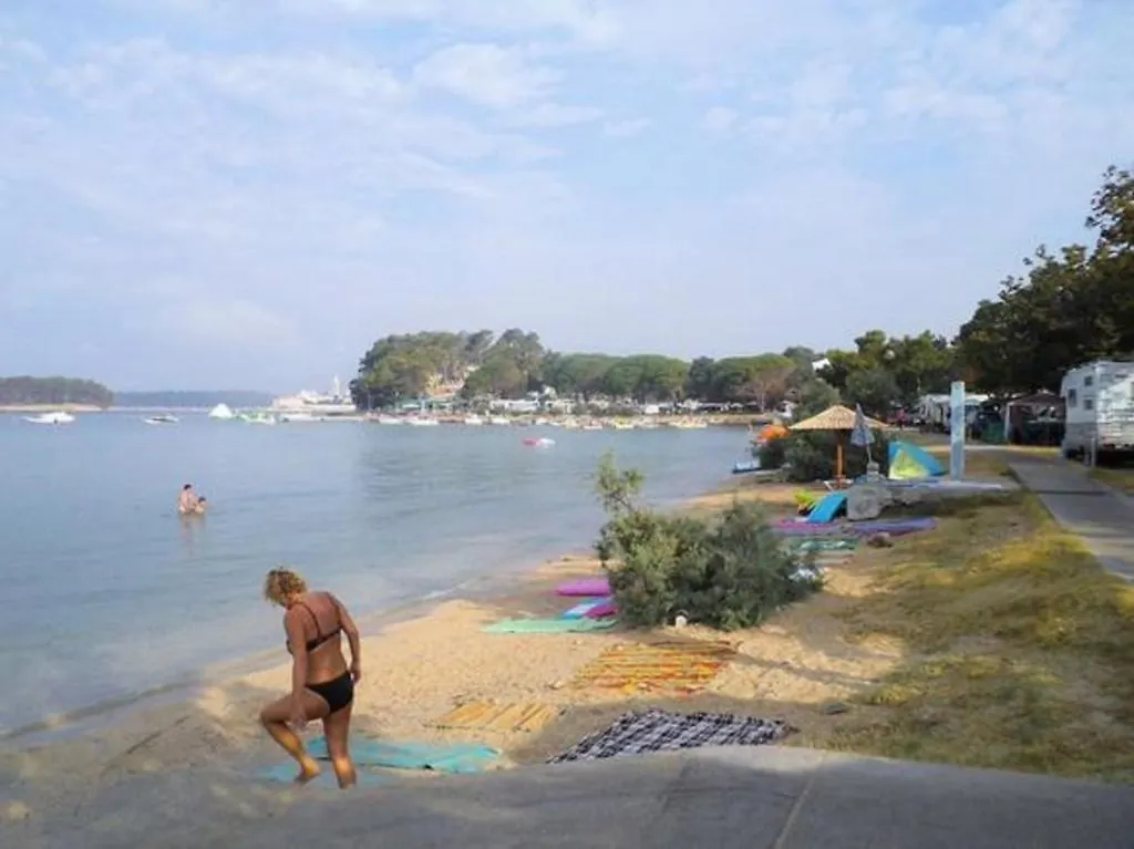 Apartment In Palit With Terrace, Air Conditioning, W-Lan, Washing Machine 4386-2